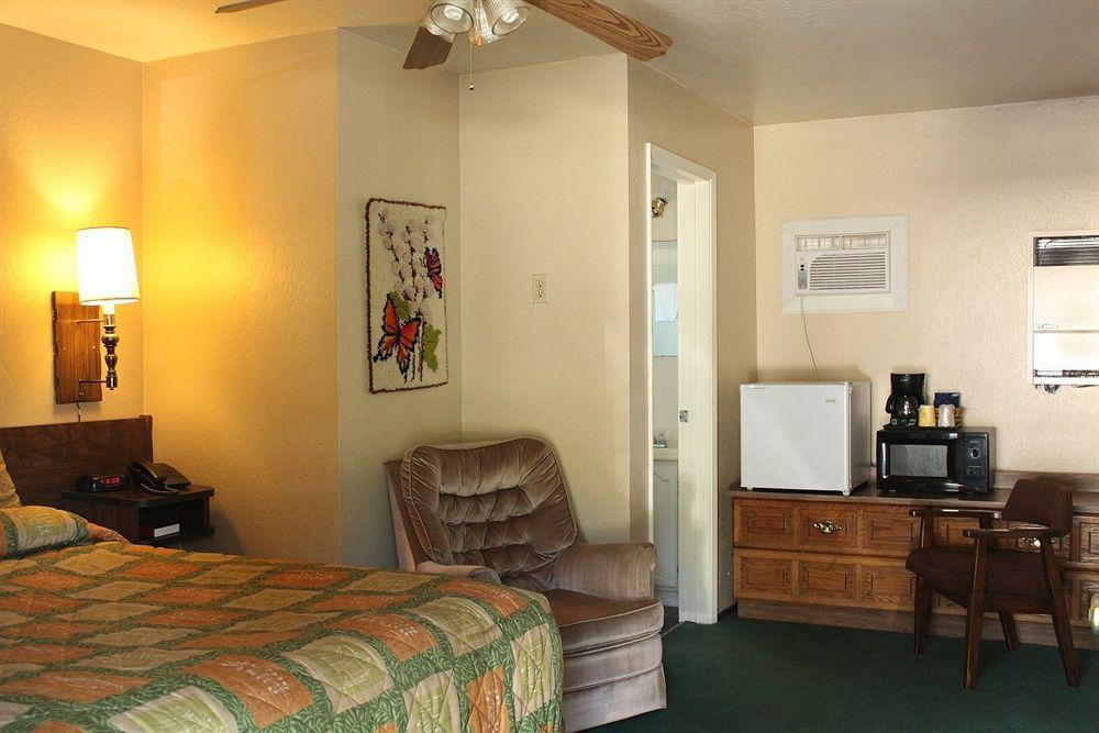 Motel El Dorado 3*